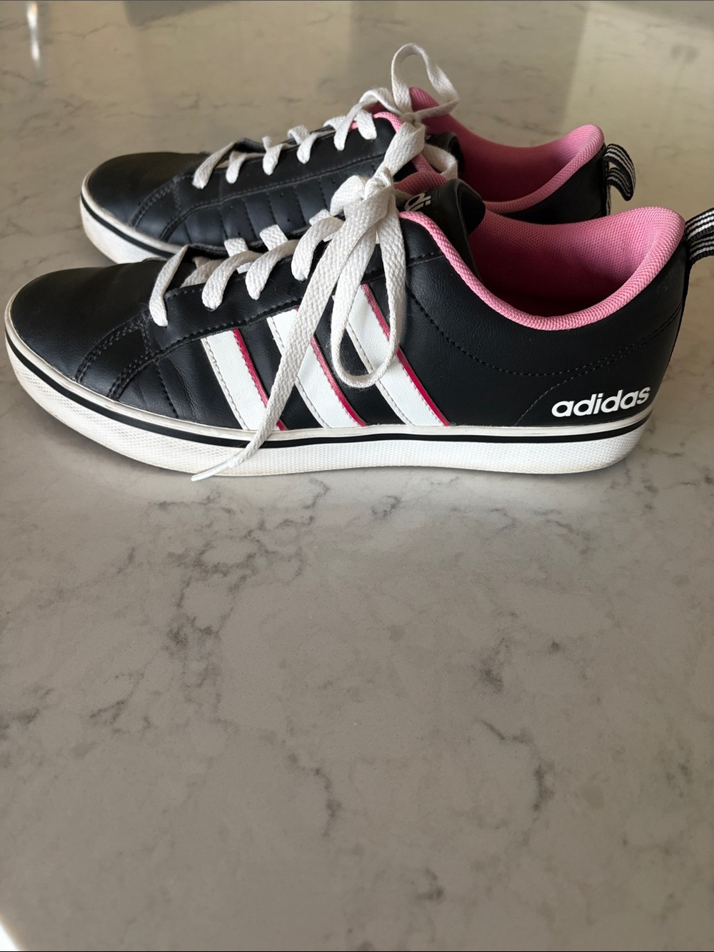 Adidas Women’s VS Pace  2.0 Trainers Black/white/pink size 8